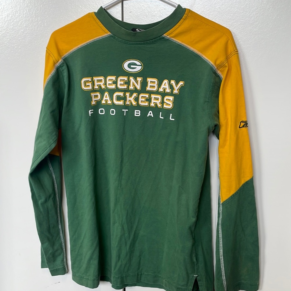 Green Bay Packers football long sleeve T-shirt – team apparel, Reebok.